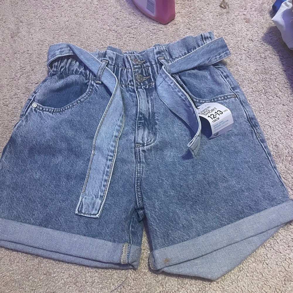 Rally comfy and high waisted great to relax and look cute